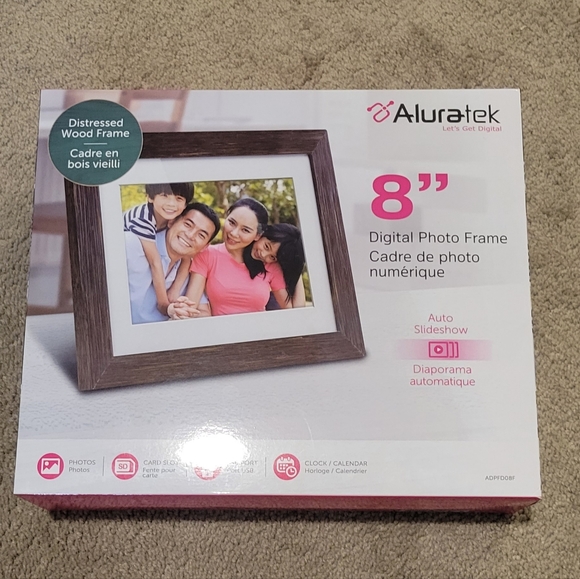 Digital picture frame - Picture 1 of 1